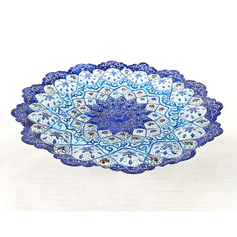 بشقاب دیوار کوب میناکاری مدل اسلیمی کد B30