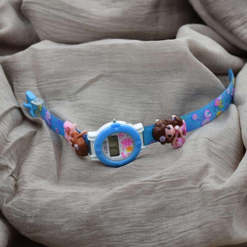 ساعت مچی دیجیتال دخترانه مدل ar-226-ab ساعت مچی دیجیتال دخترانه مدل ar-226-ab