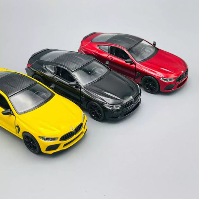 ماشین بازی کینزمارت مدل BMW M8 coupe