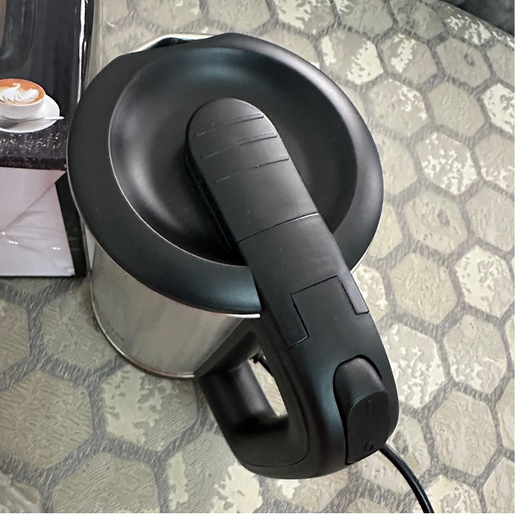 کتری برقی مارادو مدل MA-1063 گنجایش 0.5 لیتر