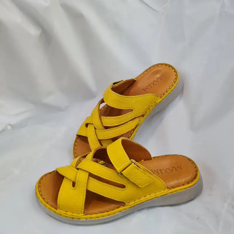 دمپایی زنانه ماکسیم مدل s2