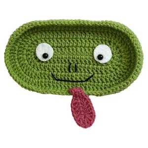عروسک بافتنی تی سی توی طرح جاعینکی قورباغه