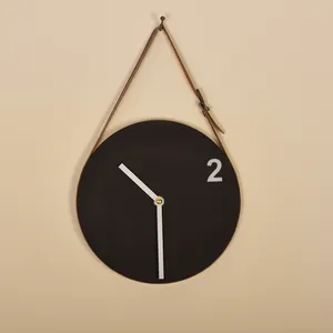 ساعت دیواری گالری خانه ما مدل گرد 02