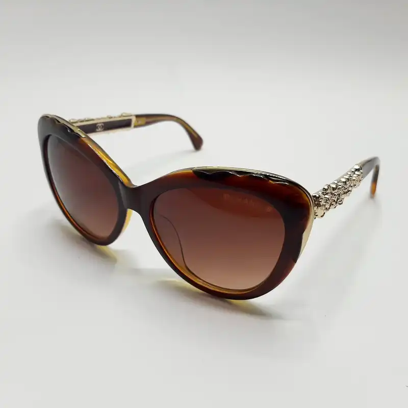 عینک آفتابی زنانه  مدل CH5354y26