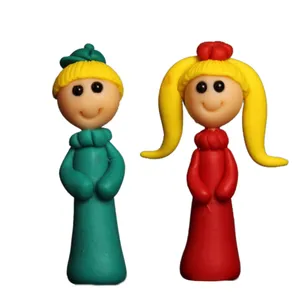 مگنت تزیینی طرح دختر و پسر روسی
