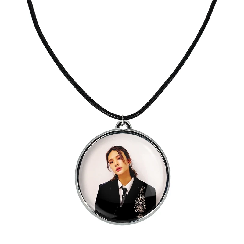 گردنبند خندالو مدل هیونجین گروه استری کیدز Stary Kids کد 1688216887