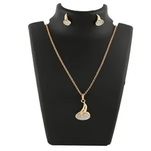 نیم ست طلا 18 عیار زنانه قیراط کد GH648