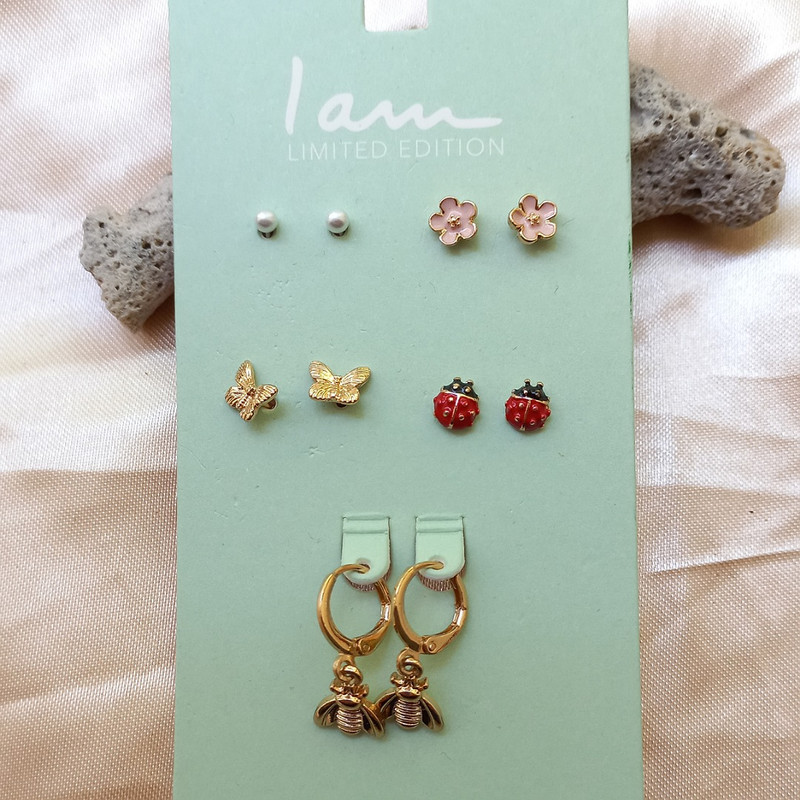 گوشواره زنانه آی ام مدل SMR 050 مجموعه 4 عددی گوشواره زنانه آی ام مدل SMR 050 مجموعه 4 عددی