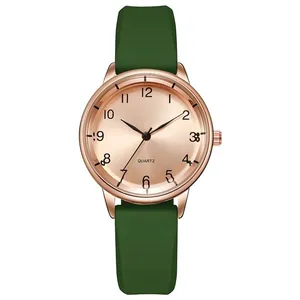 ساعت مچی عقربه‌ای کوارتز دخترانه مدل کلاسیک بند پیو کد 104