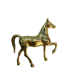 مجسمه مدل اسب