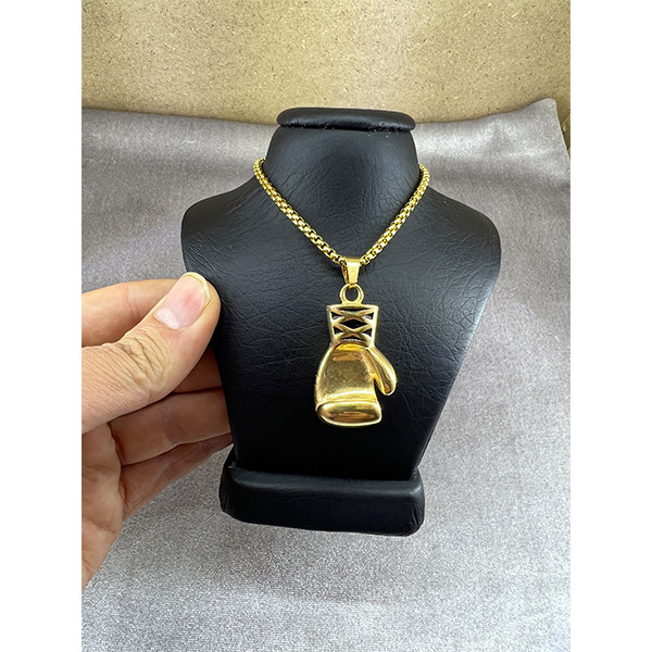 گردنبند مردانه مدل بوکس بزرگ کد 35610