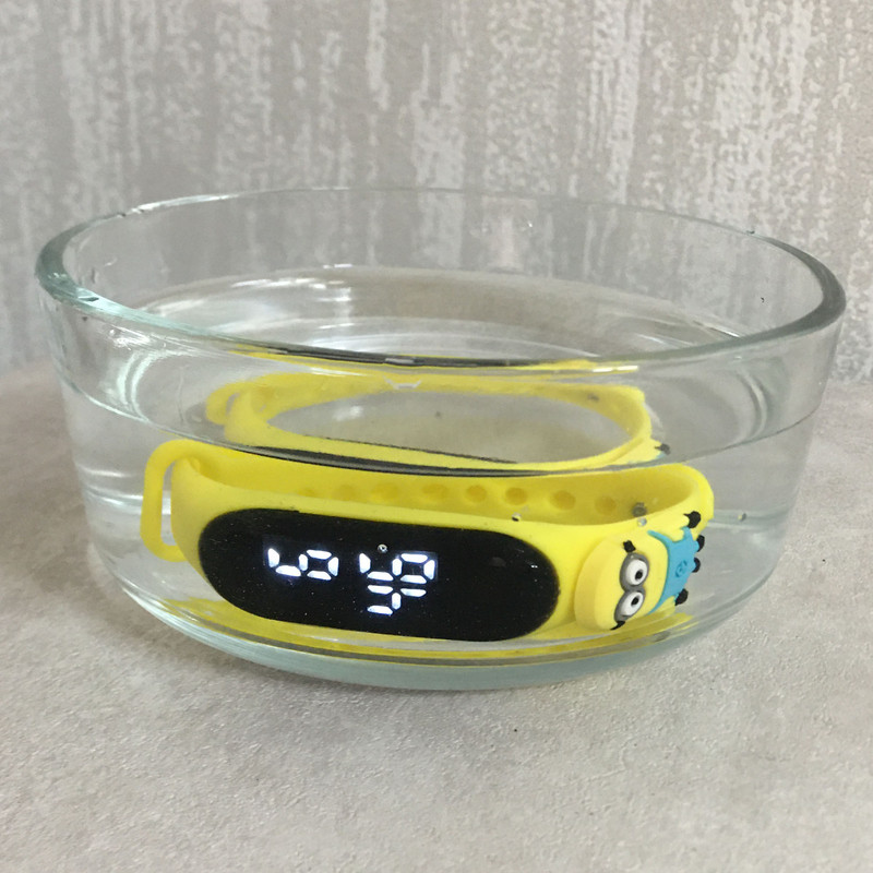 ساعت مچی دیجیتال بچگانه
مدل ضدآب سیلیکونی طرح مینیون کد W M 11