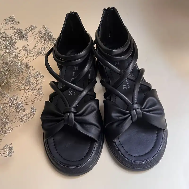 صندل زنانه مدل زینو