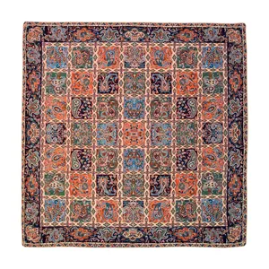 رومیزی ترمه ژینورا طرح چلچراغ سایز 100x100سانتی متر
