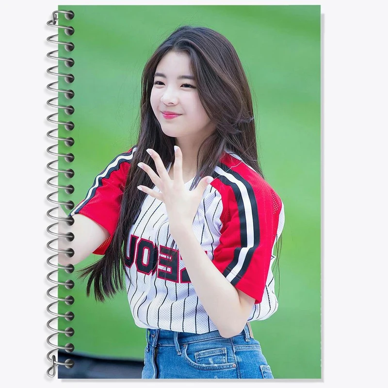 دفتر لغت 50 برگ خندالو مدل لیا گروه ایتزی ITZY کد 20190