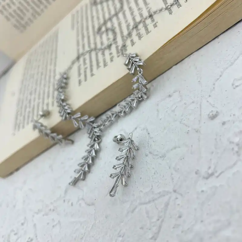 نیم ست زنانه مدل جواهری کد M4196