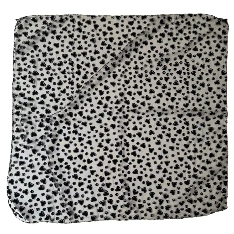 روسری زنانه مدل مینی اسکارف توری طرح قلب