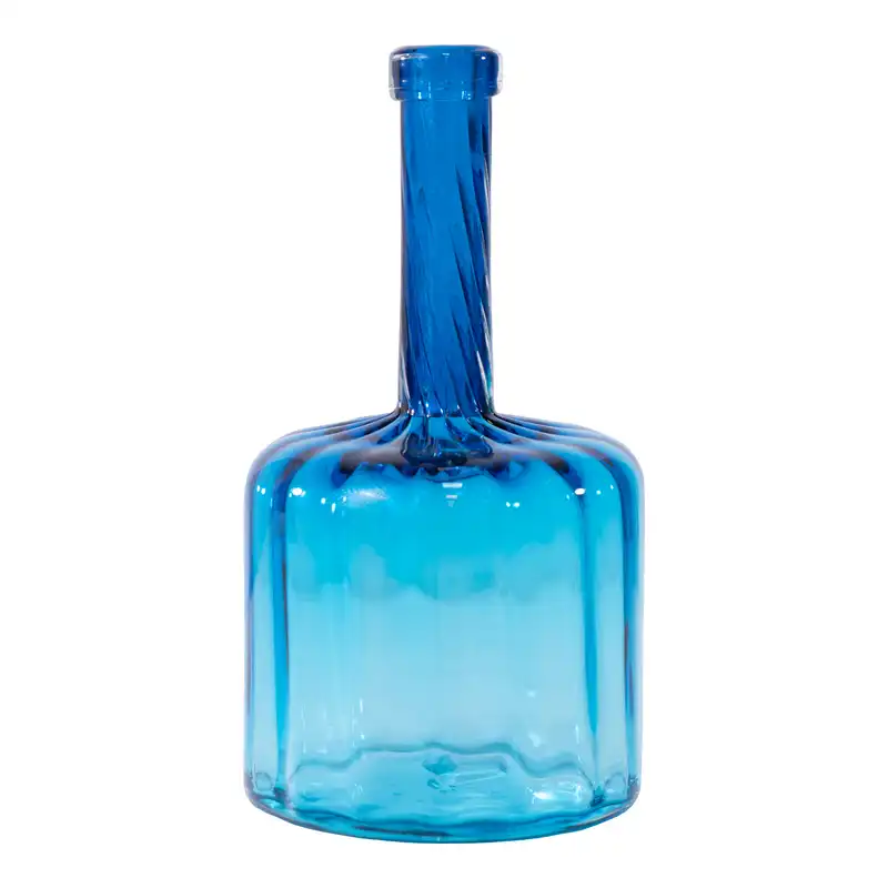 بطری شیشه‌ای مدل گردن بلند