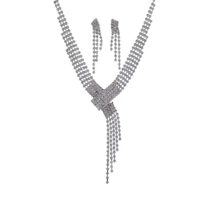 نیم ست زنانه برانت طرح کایلیین 