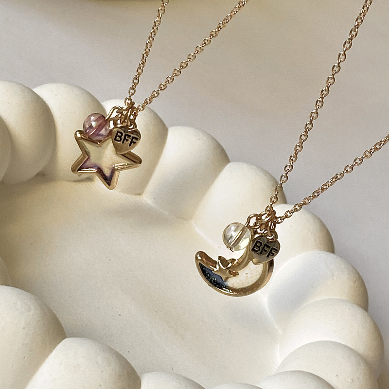 گردنبند دخترانه مدل دوستی مجموعه دو عددی گردنبند دخترانه مدل دوستی مجموعه دو عددی