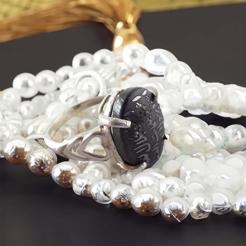 انگشتر نقره زنانه ملک زیور مدل هفت جلاله حدید کد 28 انگشتر نقره زنانه ملک زیور مدل هفت جلاله حدید کد 28