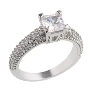 انگشتر نقره زنانه سواروسکی مدل سولیتر تک نگین کد 59321