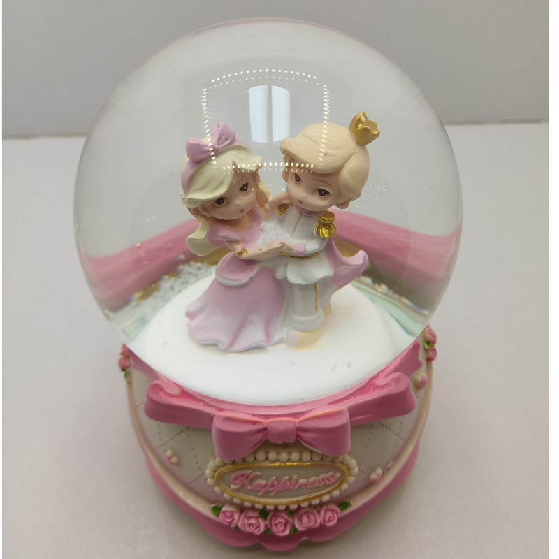 گوی موزیکال مدل پمپی و گردان طرح پرنسس و شاهزاده