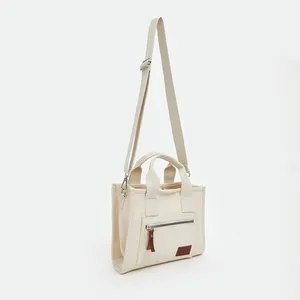 کیف دوشی ال سی وایکیکی مدل OPTINAL