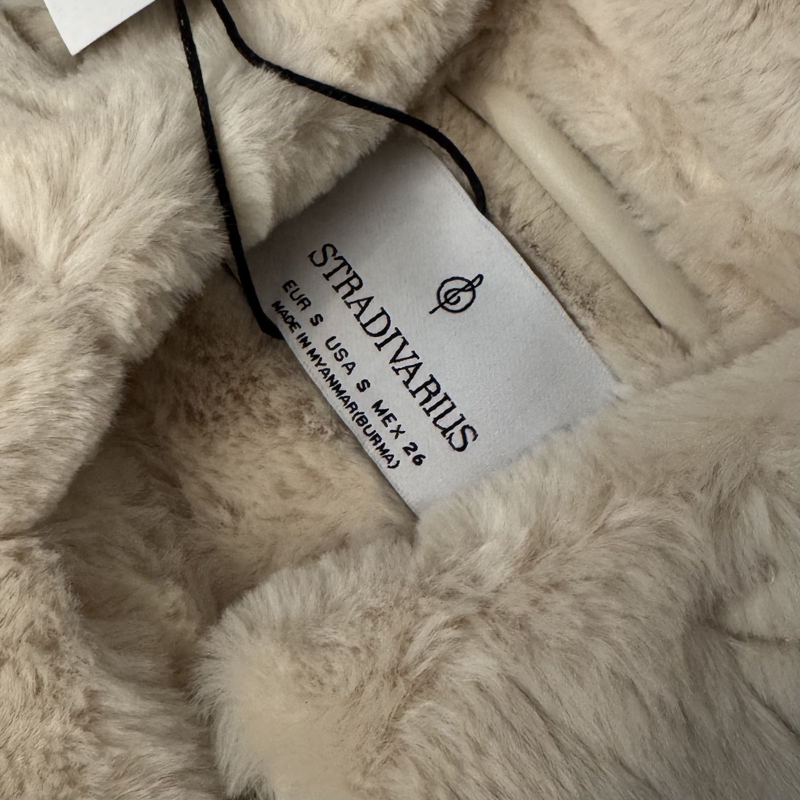 کت چرم زنانه استرادیواریوس مدل FAUX BIKER FUR LINING 2025 -  - 6