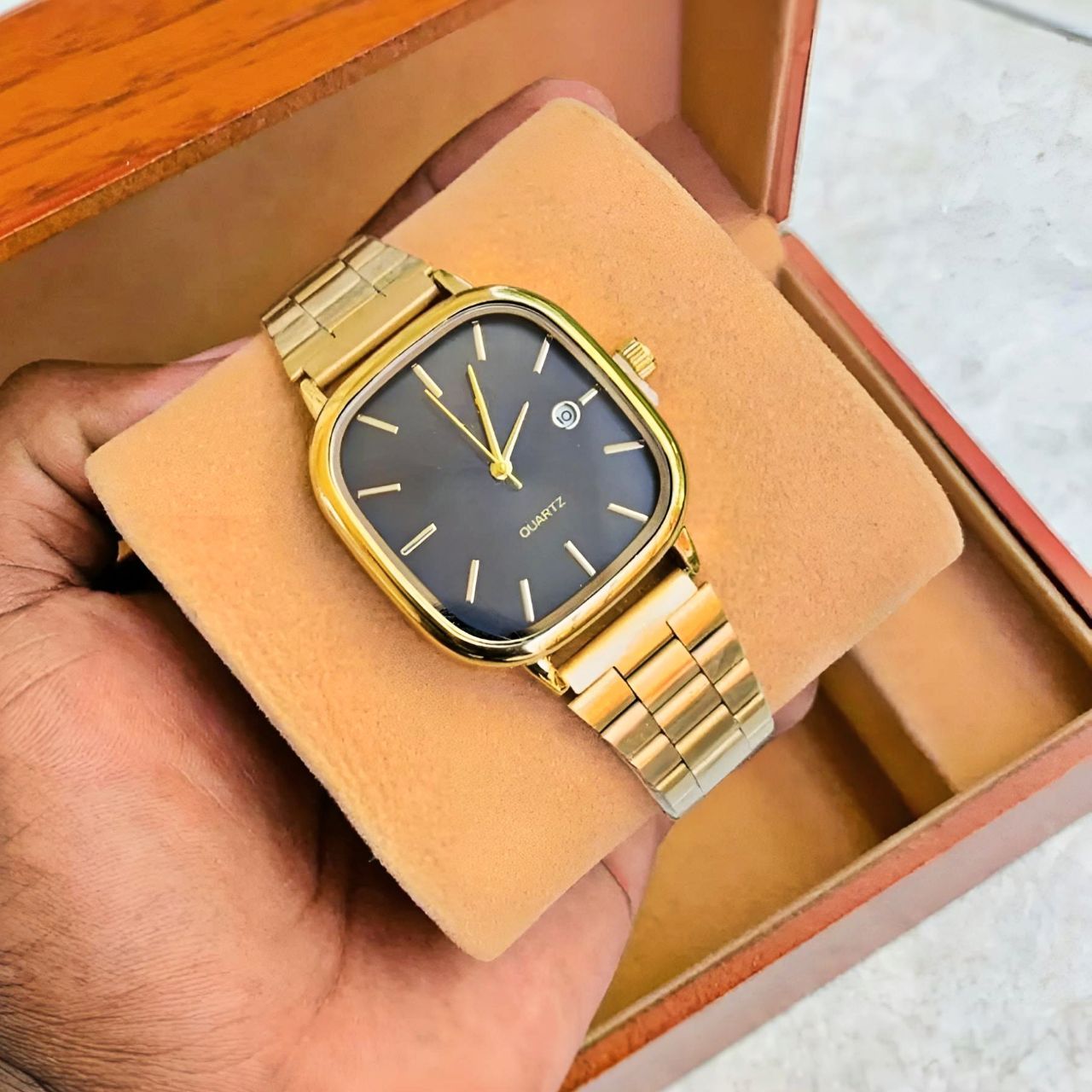 ساعت مچی عقربه ای مدل کلاسیک کد gold.m -  - 3
