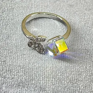 انگشتر زنانه سواروسکی مدل مکعب و پروانه کد 88521