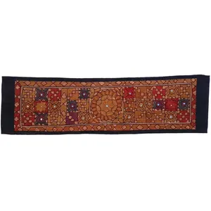 رومیزی سوزن دوزی کد SOOZRA21