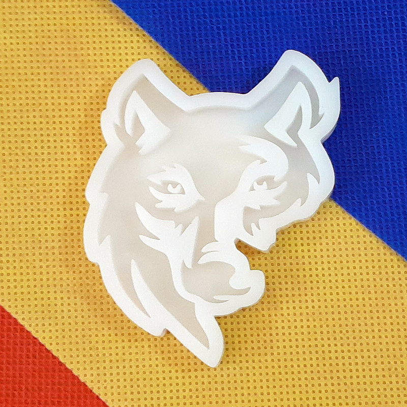 قالب رزین مدل جاکلیدی و آویز چهره گرگ وال استریت قالب رزین مدل جاکلیدی و آویز چهره گرگ وال استریت