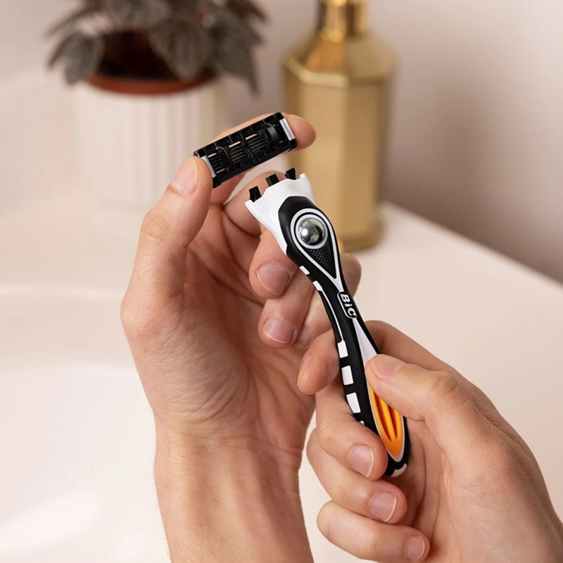 خود تراش بیک مدل Flex 5 به همراه تیغ یدک خود تراش بیک مدل Flex 5 به همراه تیغ یدک