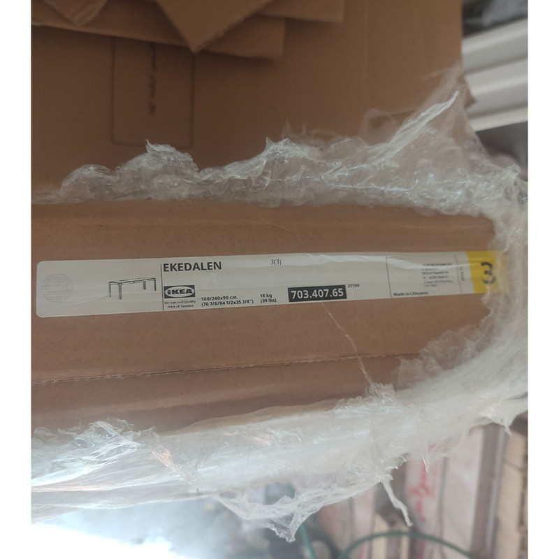 میز ناهارخوری هشت نفره ایکیا مدل EKEDALEN-703.407.65
