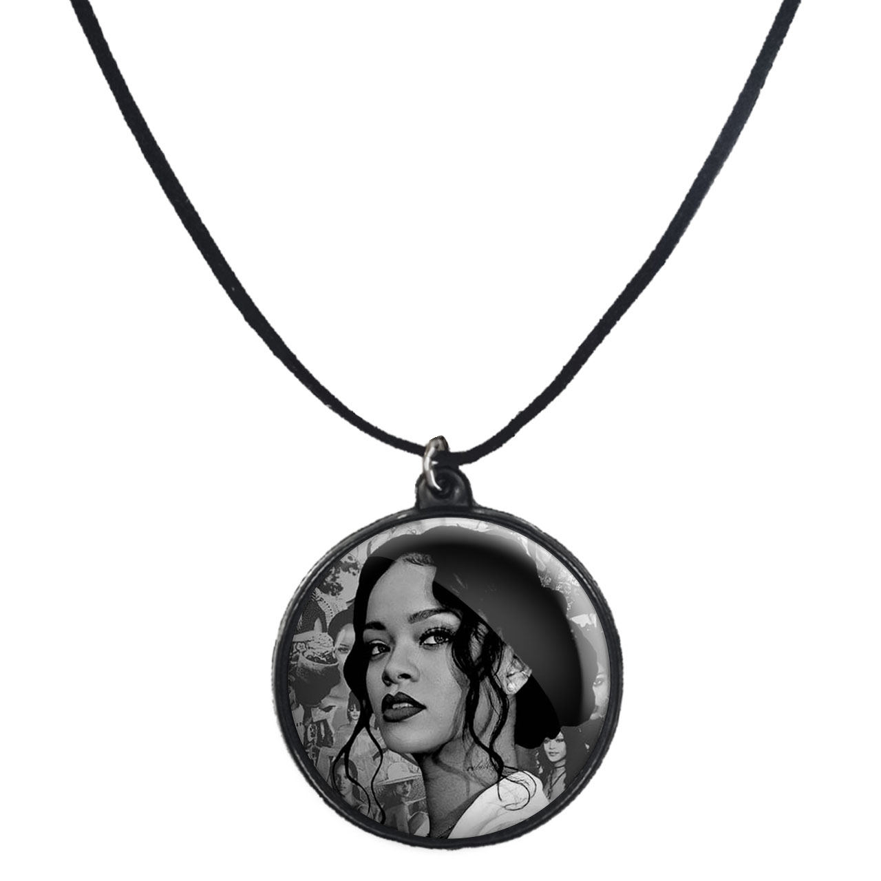 گردنبند پرمانه طرح ریحانا کد pmb.1110jpg مدل دو طرفه