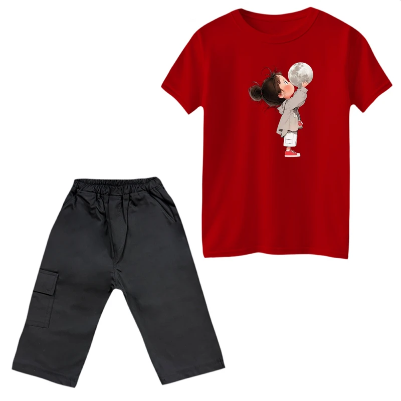 ست تی‌شرت آستین کوتاه و شلوارک دخترانه مدل دخترک و ماه