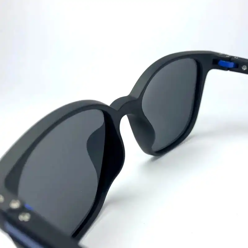 عینک آفتابی مردانه اوگا مدل اسپرت مربعی