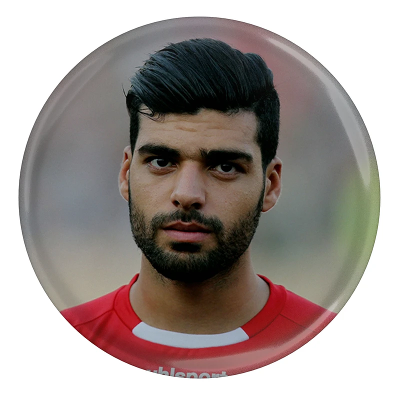 پیکسل طرح بازیکن فوتبال مهدی طارمی مدل S9906