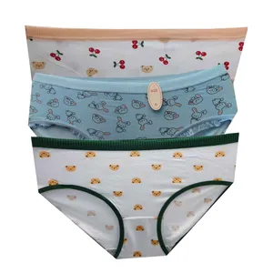 شورت زنانه مدل عروسکی طرح گیلاسی تدی بسته 3 عددی