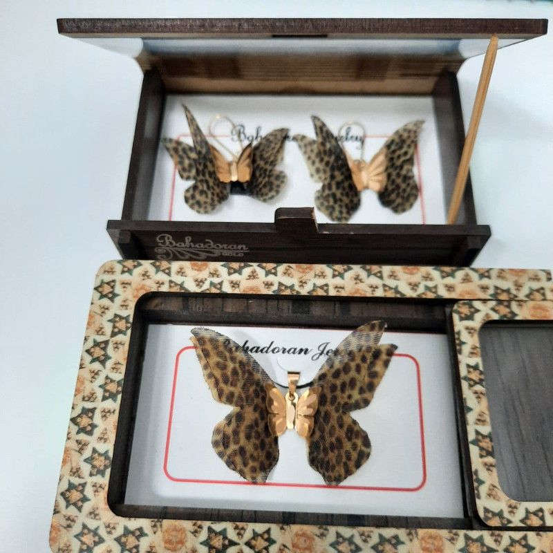 گوشواره طلا 18 عیار زنانه گالری یارطلا مدل پروانه کد AGP12