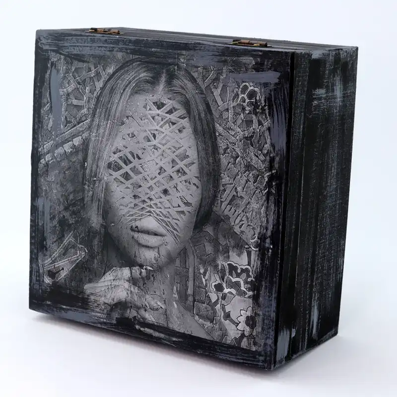 جعبه هدیه چوبی مدل هنری طرح نوآر کد WB68