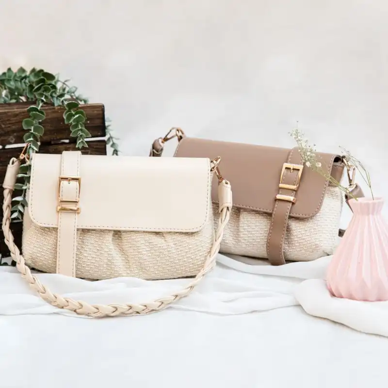 کیف رودوشی زنانه مدل چروک تسمه کنف