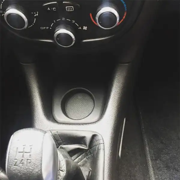 جا لیوانی خودرو مدل d206 مناسب برای پژو 206