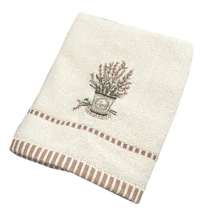 حوله دستی مادام کوکو مدل Curtice سایز 30x45 سانتی متر