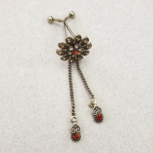 سنجاق روسری زنانه مدل گل كد SF84