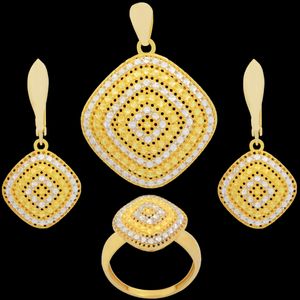 نیم ست طلا 18 عیار زنانه طلای مستجابی مدل آوا تراش کد 675