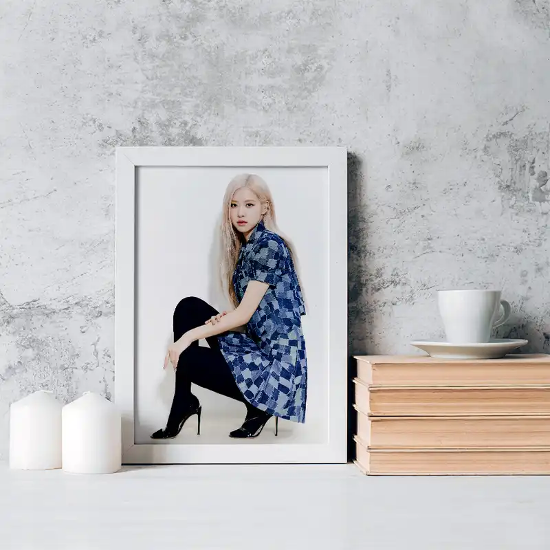 تابلو خندالو مدل رزی گروه بلک پینک کد 16676