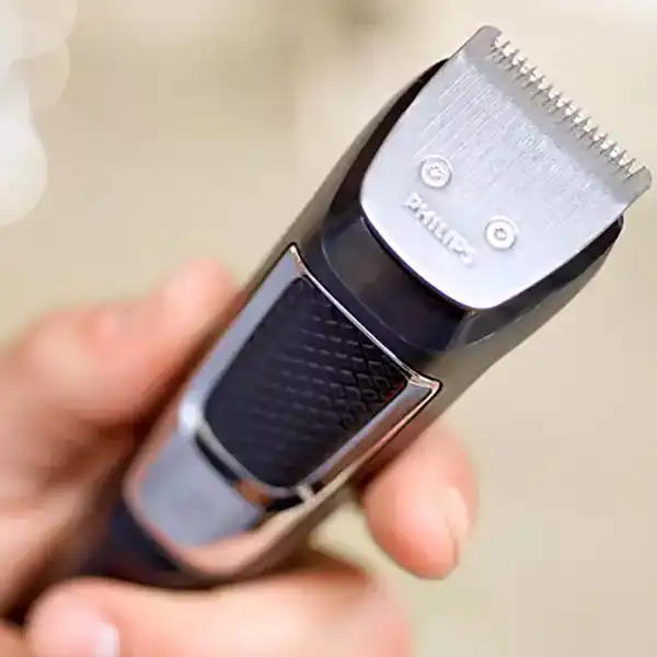 ماشین اصلاح موی سر و صورت فیلیپس مدل 3000 به همراه موزن بینی فیلیپس مدل 5650pro