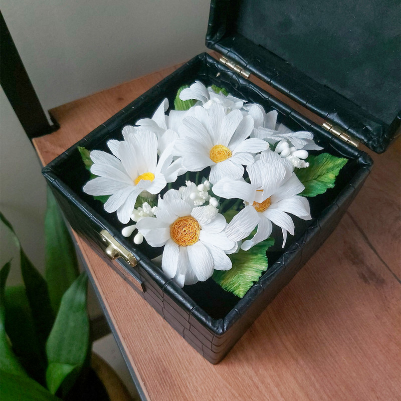 باکس گل مصنوعی مدل گل بابونه باکس گل مصنوعی مدل گل بابونه